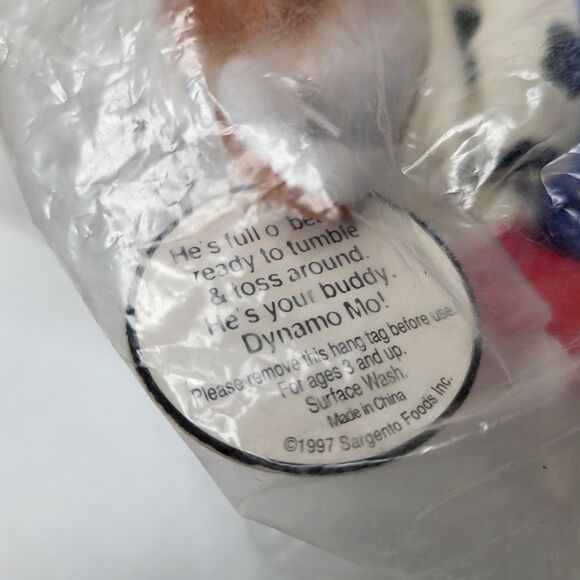 Sargento Foods Mootown Snacks DynaMo Cow Plush Beanie Toy 1997 New and Sealed - Picture 4 of 5